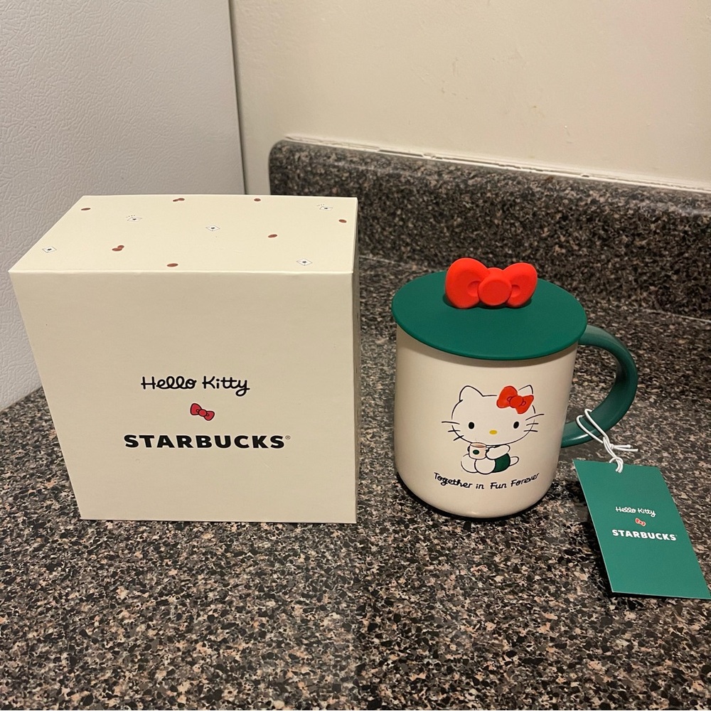 Starbucks 16oz Hello Kitty Mug with Green Lid and Red Bow with box NWT